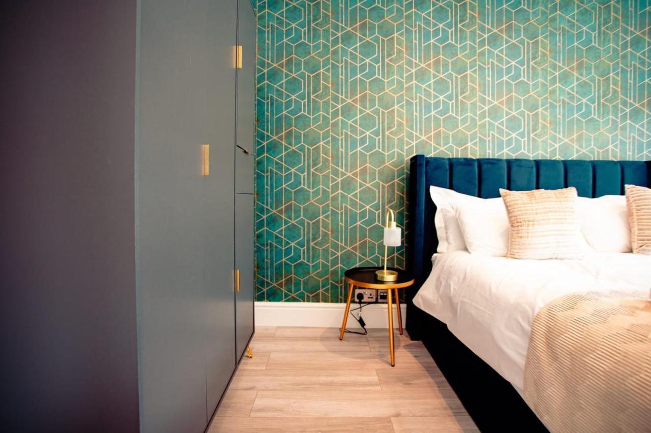 Modern 3 And 2 Bedroom Apartment In Maida Vale 런던 외부 사진